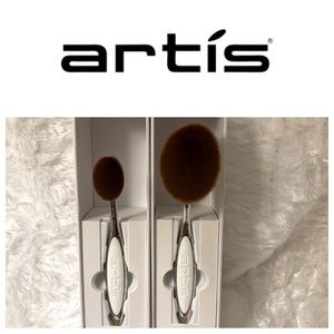 Artis Elite Collection brushes #6 & #8